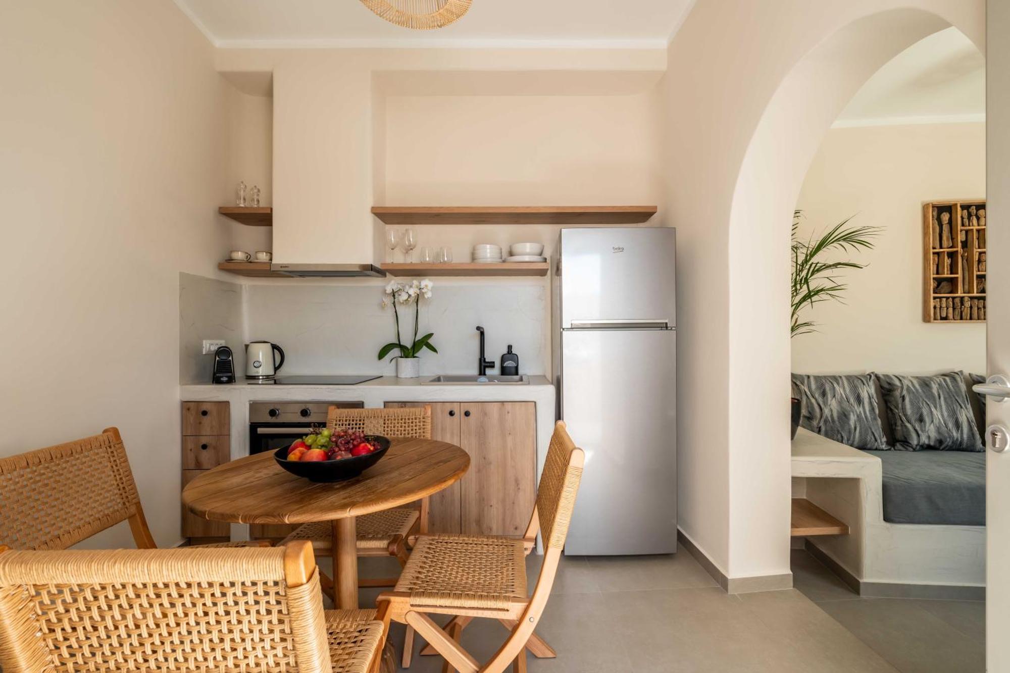 Phos Apartment Ia