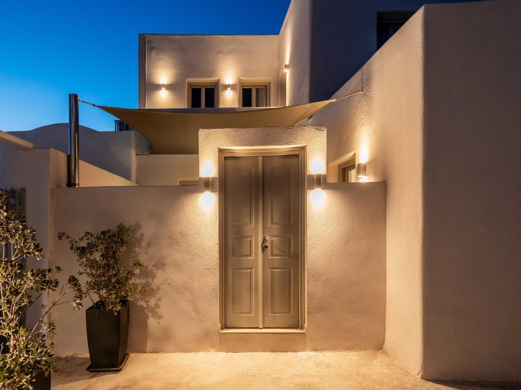 Apartment Oia Lia *