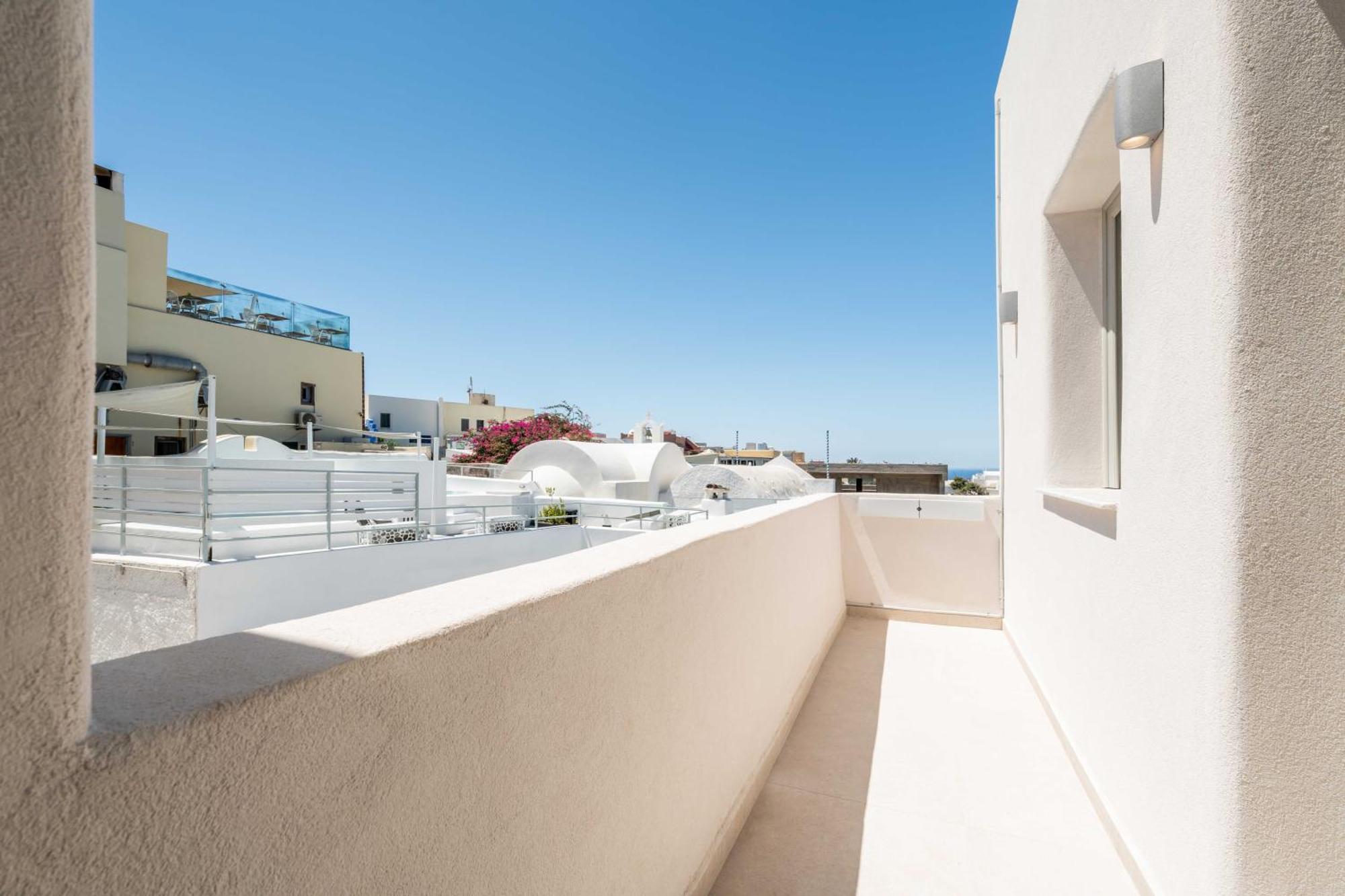 Oia Lia Apartment